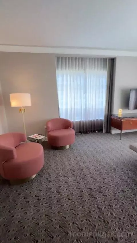 adventuringcam's review preview (The Ritz-Carlton, Dallas)