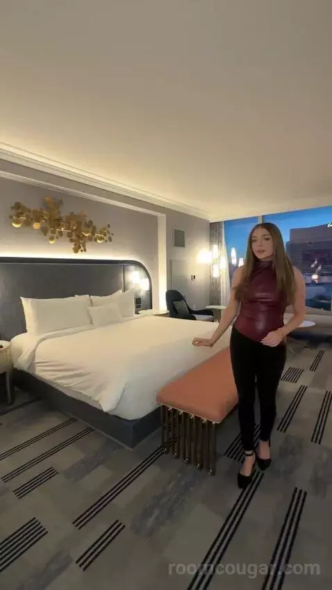 zoelizg's review preview (Fontainebleau Las Vegas)